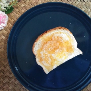 朝食♪ザラメバタートースト